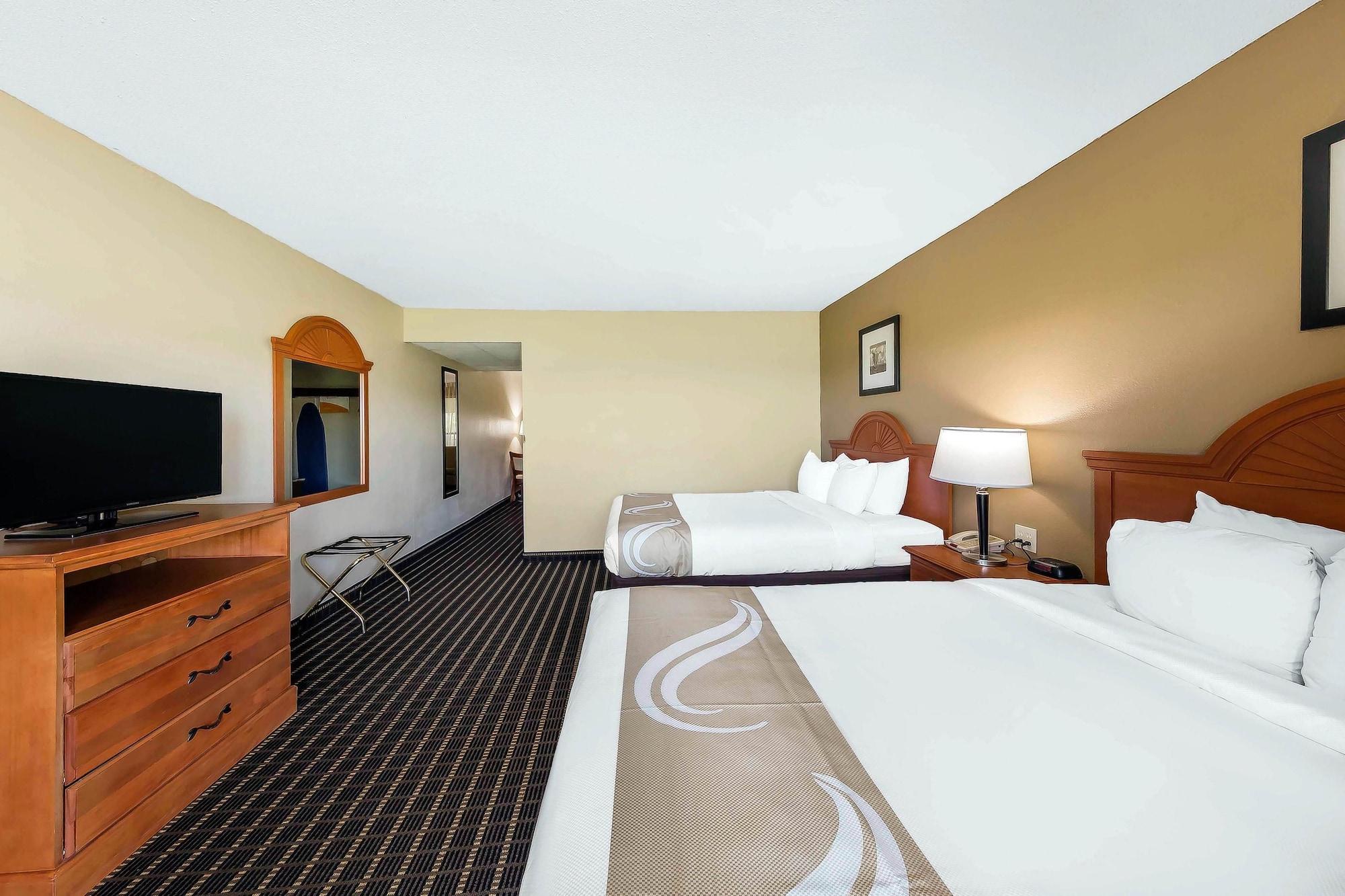 Quality Inn & Suites Sevierville - Pigeon Forge מראה חיצוני תמונה