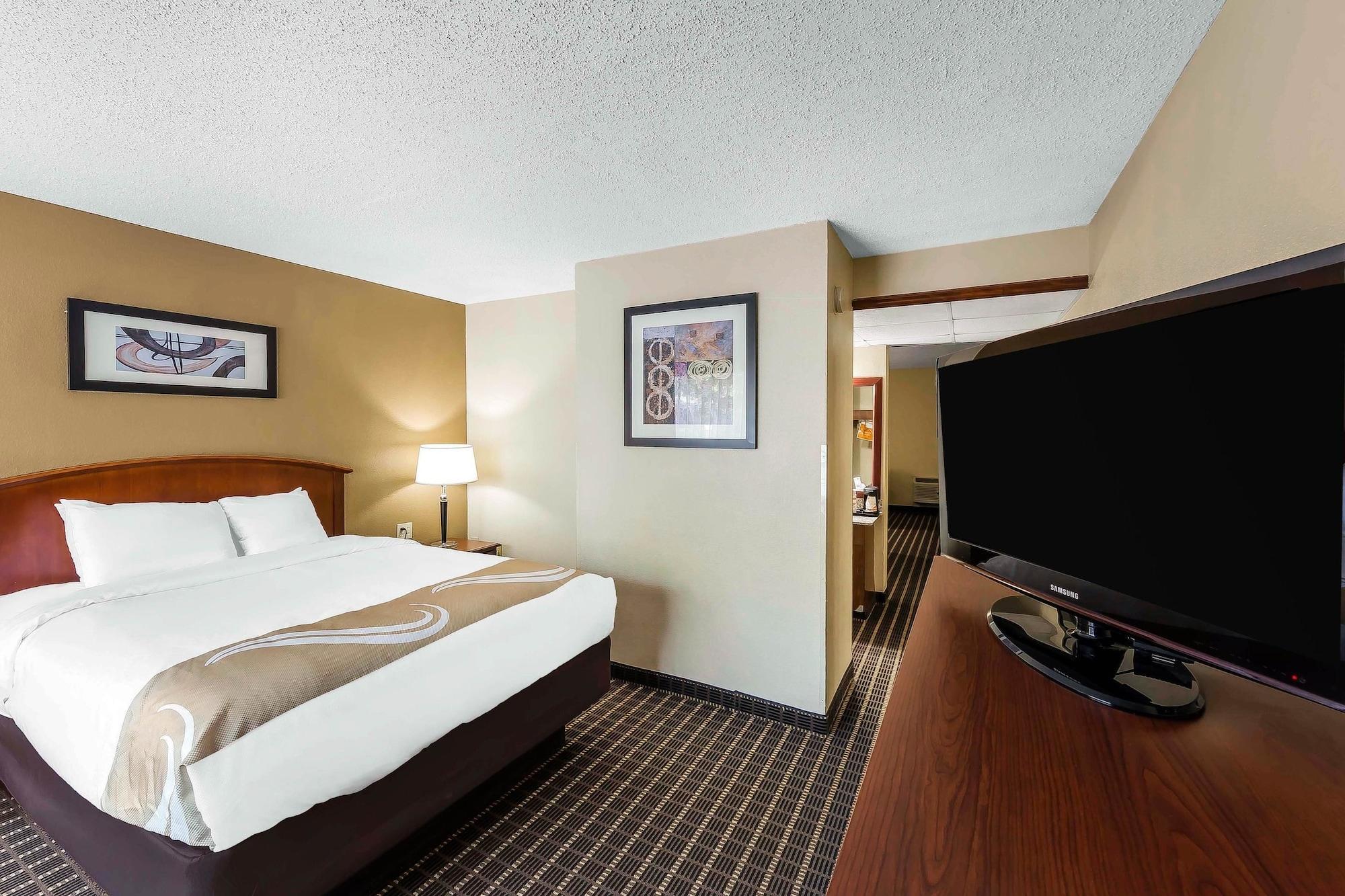 Quality Inn & Suites Sevierville - Pigeon Forge מראה חיצוני תמונה
