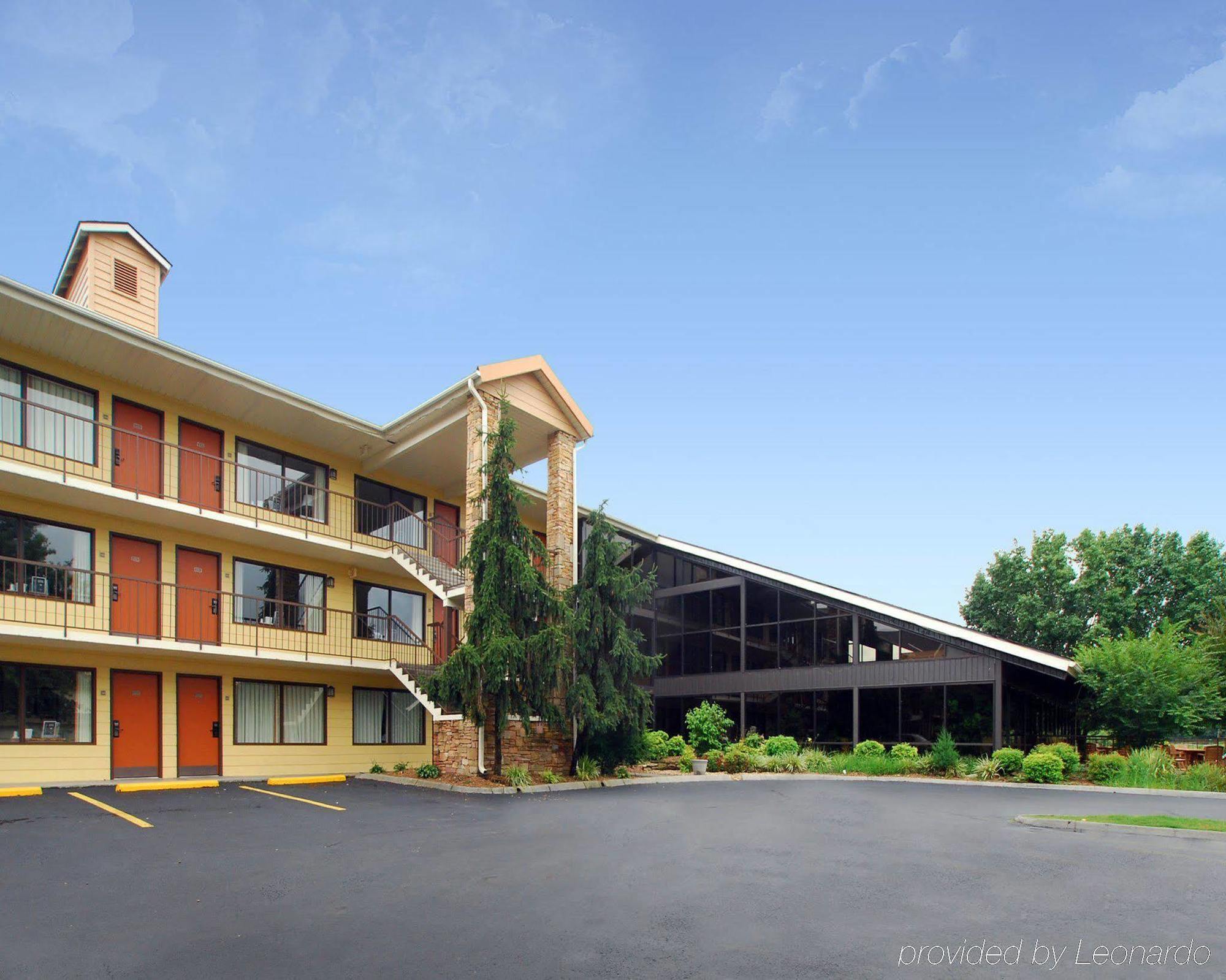 Quality Inn & Suites Sevierville - Pigeon Forge מראה חיצוני תמונה