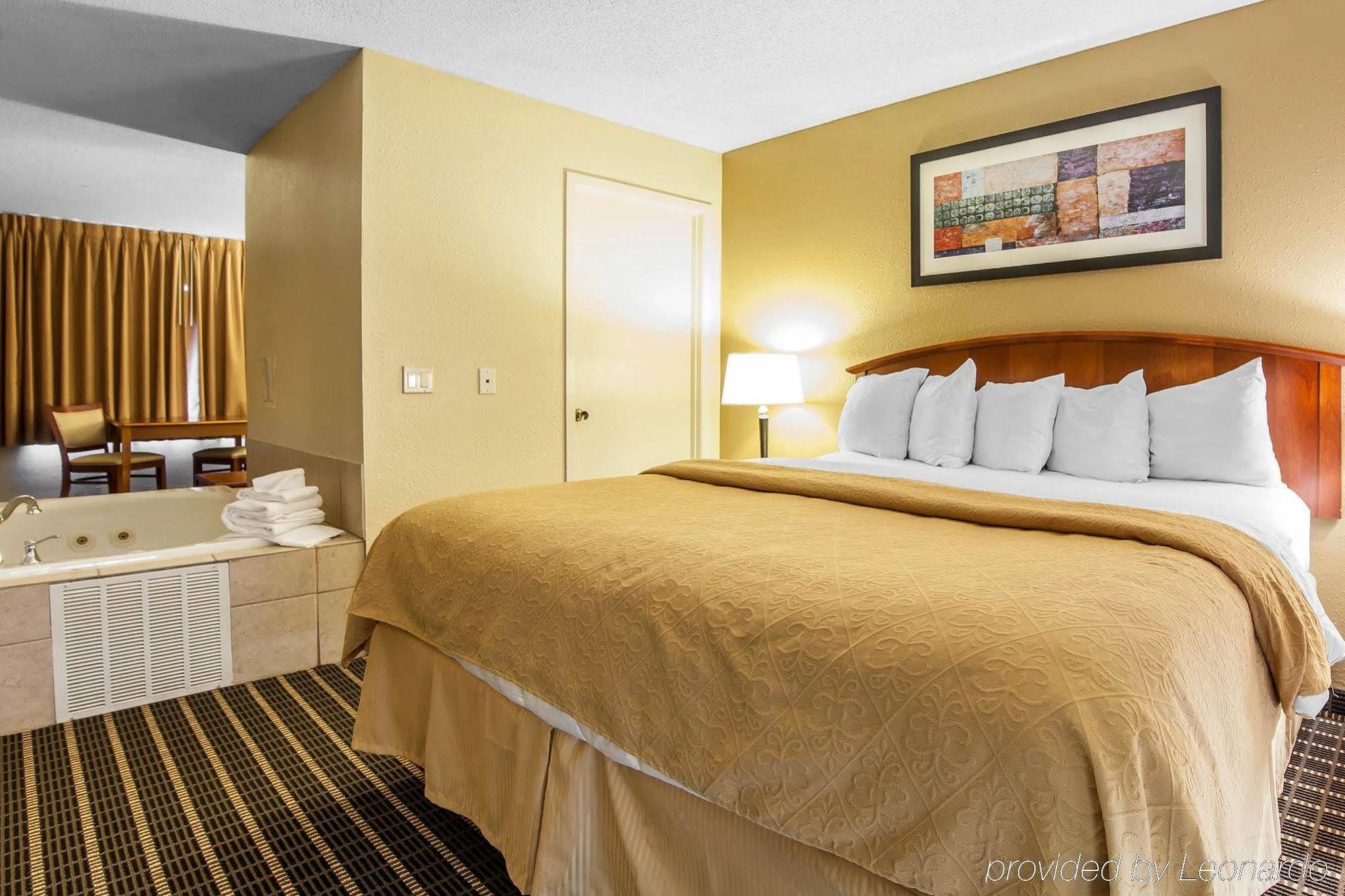 Quality Inn & Suites Sevierville - Pigeon Forge מראה חיצוני תמונה