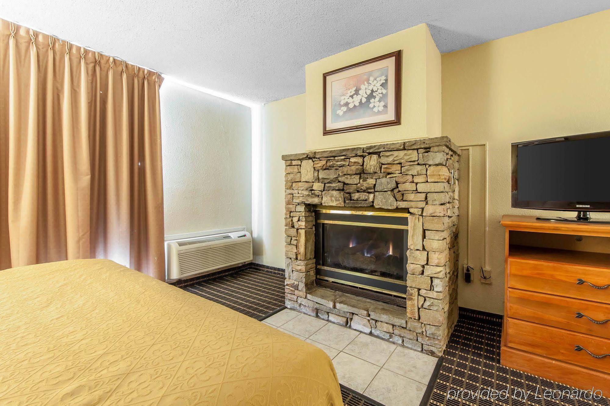 Quality Inn & Suites Sevierville - Pigeon Forge מראה חיצוני תמונה