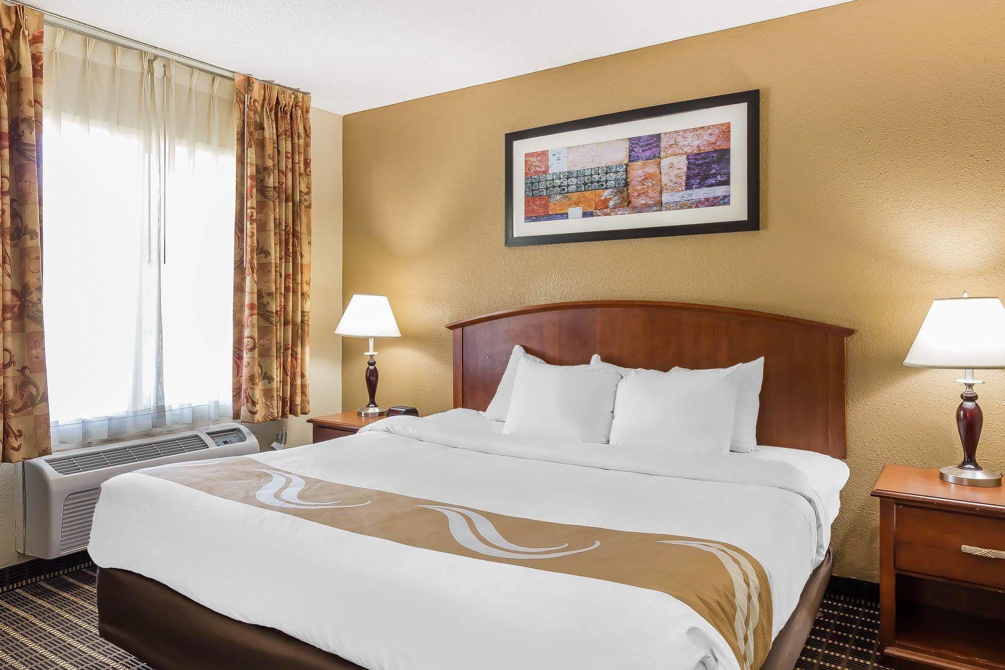 Quality Inn & Suites Sevierville - Pigeon Forge מראה חיצוני תמונה