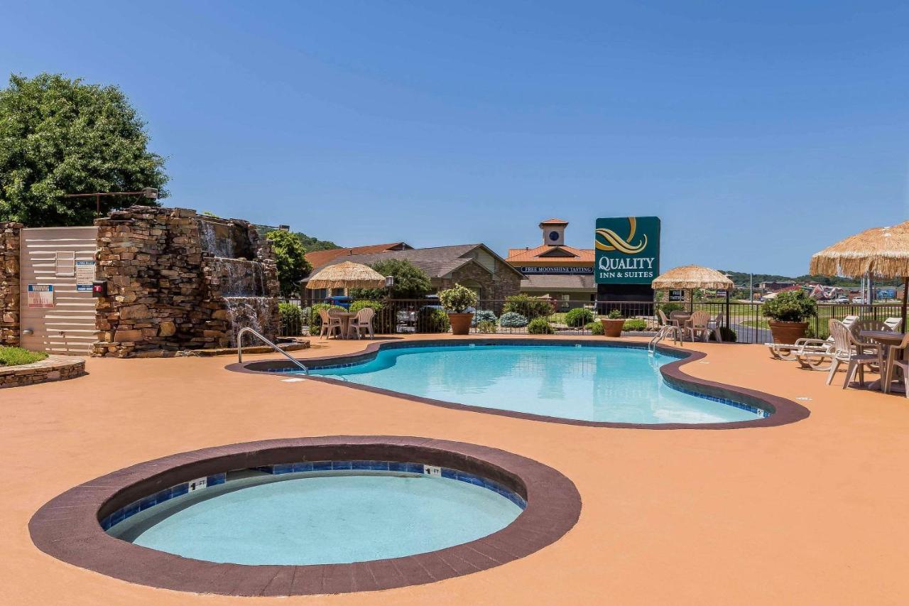 Quality Inn & Suites Sevierville - Pigeon Forge מראה חיצוני תמונה