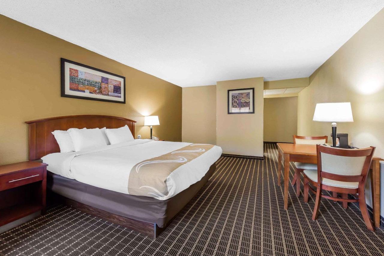 Quality Inn & Suites Sevierville - Pigeon Forge מראה חיצוני תמונה
