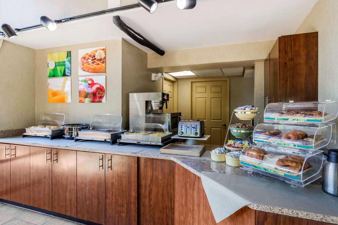 Quality Inn & Suites Sevierville - Pigeon Forge מראה חיצוני תמונה