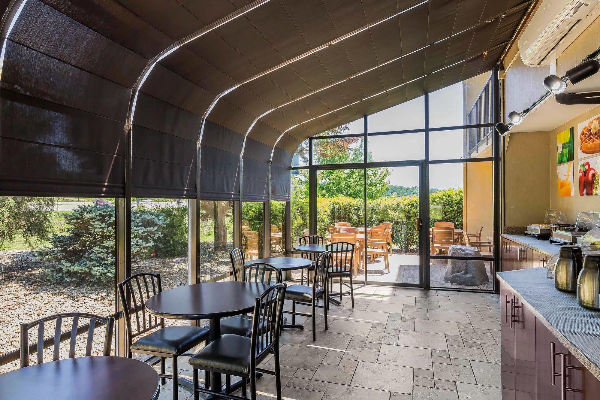 Quality Inn & Suites Sevierville - Pigeon Forge מראה חיצוני תמונה